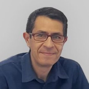 Dr. Marcelo Eugenio Cáceres Díaz