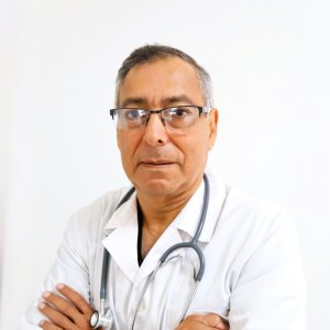 Dr. Carlos Santos Franco