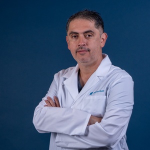Dr. Alejandro Veliz Duque