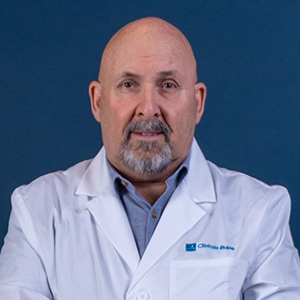 Foto de Dr. Héctor Fernández Baltra