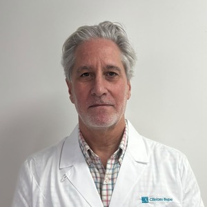 Dr. René Pumarino Meléndez