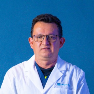 Dr(a) Romel Santos Andrade