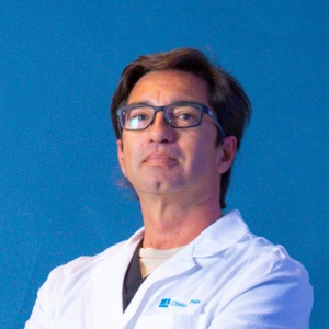 Dr. Javier Galvez Cornejo